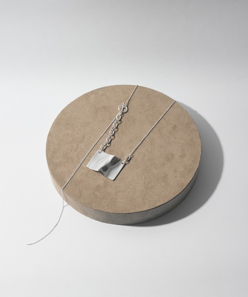 loni（ロニ）の「(loni)Ground Plate Necklace（ネックレス・レディース・シルバー・ONE SIZE）」の6枚目の写真
