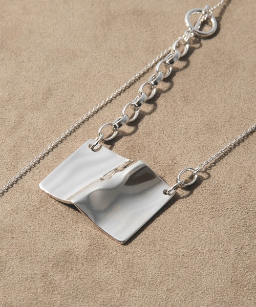 loni（ロニ）の「(loni)Ground Plate Necklace（ネックレス・レディース・シルバー・ONE SIZE）」の7枚目の写真