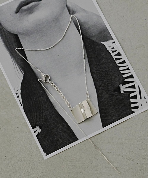 loni（ロニ）の「(loni)Ground Plate Necklace（ネックレス・レディース・シルバー・ONE SIZE）」の11枚目の写真