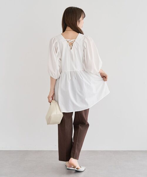 ELENCARE DUE（エレンカーレデュエ）の「・ELENCARE DUE 2wayボリュームチュニック（チュニック・レディース・オフホワイト/ブラック/ブラウン/ベージュ・FREE）」の11枚目の写真