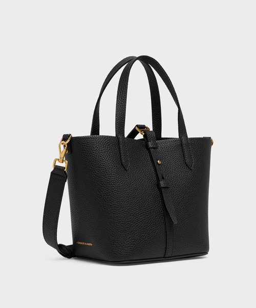 CHARLES & KEITH（チャールズ & キース）の「Beryl ベリル リサイクルレザーバケツバッグ（ショルダーバッグ・レディース・ワインレッド/クリーム/ブラック/ピンク・S）」の11枚目の写真