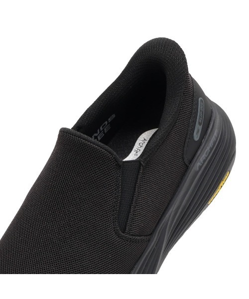 SKECHERS（スケッチャーズ）の「【SKECHERS】GO WALK STABILITY（スニーカー・メンズ・ブラック×ブラック/ダークグレー・26.0cm/26.5cm/27.0cm/28.0cm/25.5cm）」の17枚目の写真