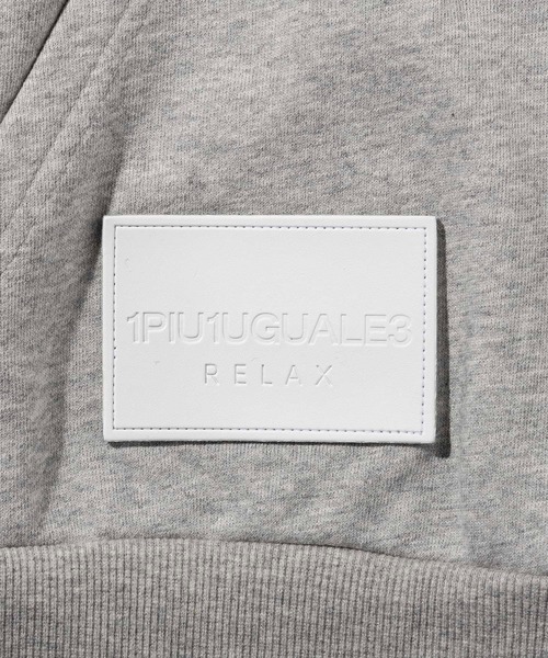 1PIU1UGUALE3 RELAX (ウノピゥウノウグァーレトレ リラックス)の「1PIU1UGUALE3 RELAX(ウノピゥウノウグァーレトレ リラックス)レザーパッチ ブランドロゴ スウェットパーカー プルオーバーフーディー(パーカー・メンズ・ホワイト/ブラック/グレー・S/M/L/XL/XXL)」の8枚目の写真