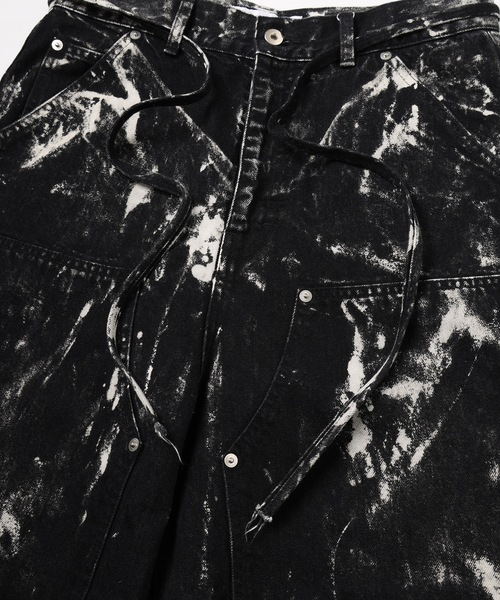 DISCOVERED(ディスカバード)の「BLEACH HAKAMA SHORTS(デニムパンツ・メンズ・ホワイト/ブラック・1/3)」の8枚目の写真