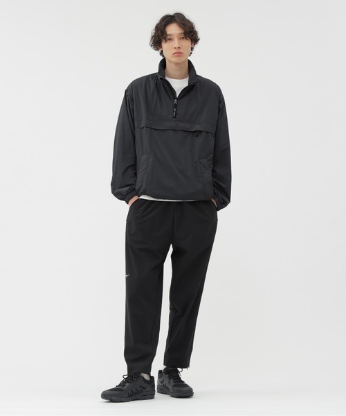 MARGARET HOWELL（マーガレットハウエル）の「STRETCH POLYESTER HEAVY POPLIN（その他パンツ・メンズ・ブラック・X-LARGE/SMALL/MEDIUM/LARGE）」の2枚目の写真
