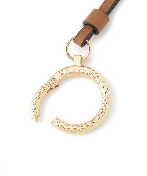 ROPE'（ロペ）の「【teau・牛革】panier rope ring holder（キー/バッグチャーム・サンプラス/メガネホルダー）（チャーム・レディース・キャメル/ブラック・FREE）」の6枚目の写真
