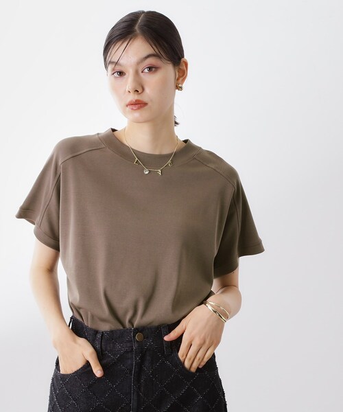 THE SHOP TK （ザ ショップ ティーケー ）の「【汗染み防止】ラグランスリーブTシャツ【洗濯機OK/UVケア】（Tシャツ/カットソー・レディース・オフホワイト/ブラウン系/サックスブルー/スミクロ・12/13）」の3枚目の写真