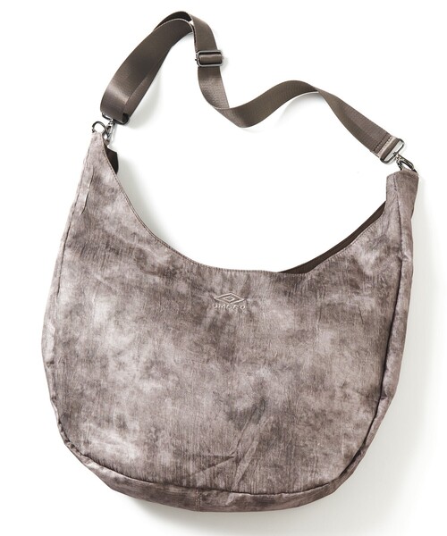 UMBRO(アンブロ)の「UMBRO/アンブロ SP Wrinkled ROUND SHOULDER BAG/別注 ラウンドショルダーバッグ/シワ加工(ショルダーバッグ・メンズ・ブラック/オリーブ/ブラウン・ONE SIZE)」の14枚目の写真