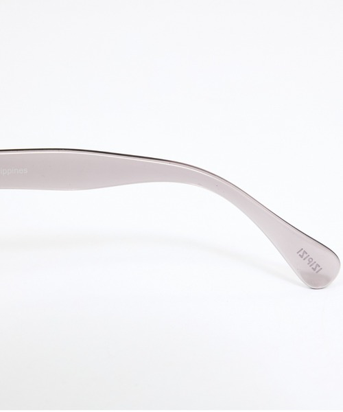 IZIPIZI(イジピジ)の「【IZIPIZI/イジピジ】 日本限定/ 調光サングラス/選べるフレーム/ SUNGLASS/SUN LA BK#C#D#E(サングラス・メンズ・ブラック系その他/ブラック系その他2/ブラック系その他3/グレー系その他3/グレー系その他/グレー系その他2・フリー)」の17枚目の写真