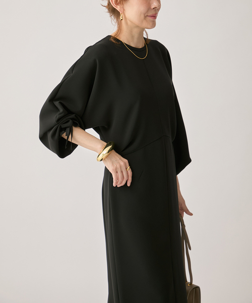 VERMEIL par iena(ヴェルメイユパーイエナ)の「ドルマンスリーブドレープワンピース(ワンピース・レディース・ブラック/ネイビー・40/38/36)」の10枚目の写真
