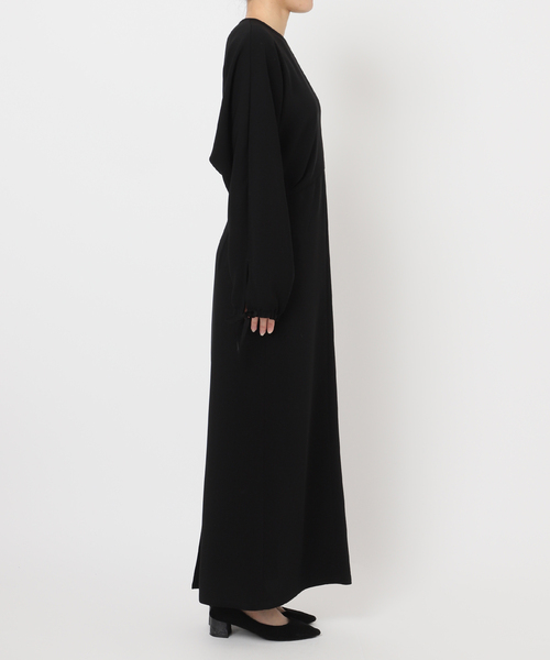 VERMEIL par iena(ヴェルメイユパーイエナ)の「ドルマンスリーブドレープワンピース(ワンピース・レディース・ブラック/ネイビー・40/38/36)」の18枚目の写真