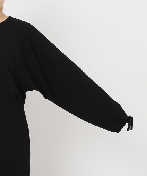 VERMEIL par iena(ヴェルメイユパーイエナ)の「ドルマンスリーブドレープワンピース(ワンピース・レディース・ブラック/ネイビー・40/38/36)」の19枚目の写真