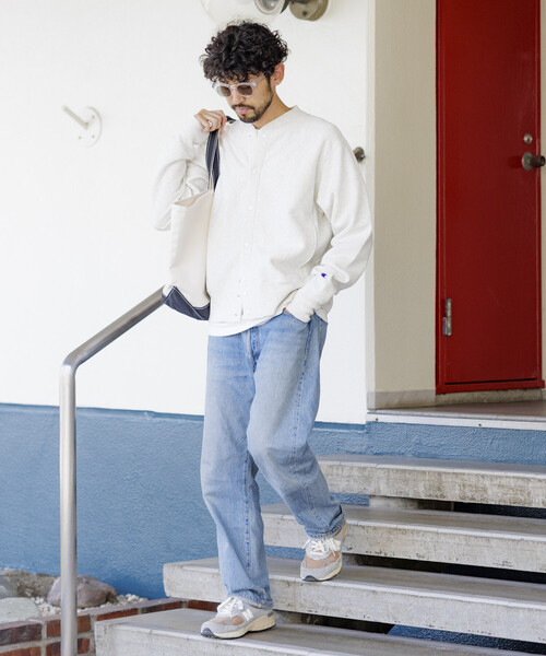 Champion(チャンピオン)の「Champion/チャンピオン 別注 REVERSE WEAVE SNAP SWEAT JACKET/リバースウィーブ スナップ スウェット ジャケット/ノーカラー ジャケット(スウェット・メンズ・その他1/ライトグレー/ブラック・SMALL/MEDIUM/LARGE)」の5枚目の写真