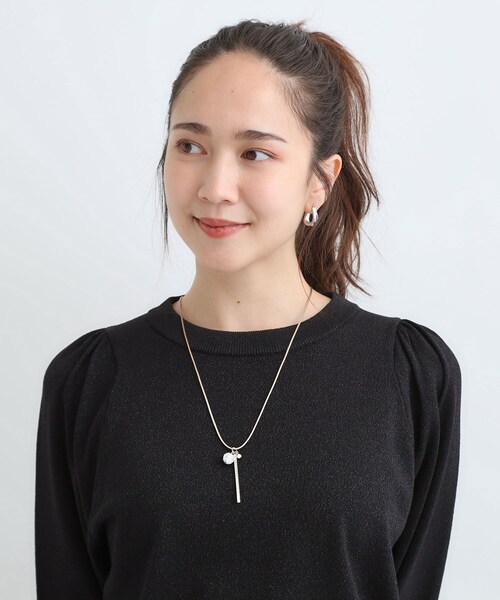 SHOO・LA・RUE（シューラルー）の「パヴェバーひもネックレス（ネックレス・レディース・シルバー/ゴールド・00）」の3枚目の写真