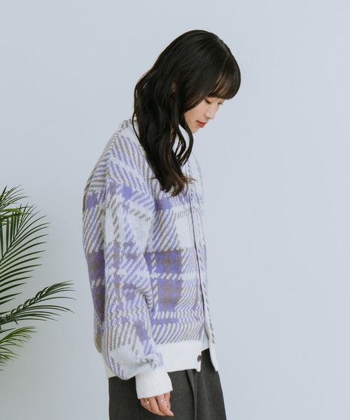 BEVERLY HILLS POLO CLUB(ビバリーヒルズポロクラブ)の「【BEVERLY HILLS POLO CLUB/ビバリーヒルズポロクラブ】ワンポイント刺繍 モヘアタッチ ニットカーディガン(カーディガン/ボレロ・レディース・アイボリー/ブルー/ピンク/グレー/ブラウン/ダークブラウン・MEDIUM)」の16枚目の写真