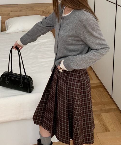 LAC-VERT（ラック・ヴェール）の「チェック柄ミディ丈プリーツスカート（スカート・レディース・ネイビー/ブラウン・FREE）」の8枚目の写真