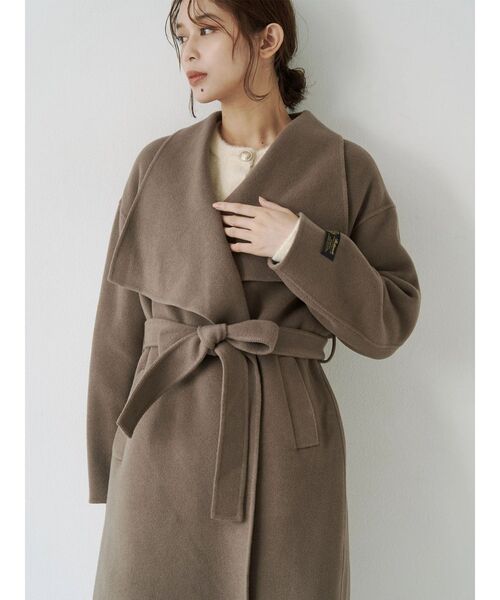 TONAL（トーナル）の「リバービッグカラーミディコート（その他アウター・レディース・ベージュ/モカ/ライトブルー・SMALL/MEDIUM）」の9枚目の写真