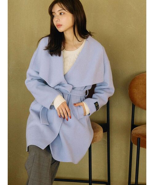 TONAL（トーナル）の「リバービッグカラーミディコート（その他アウター・レディース・ベージュ/モカ/ライトブルー・SMALL/MEDIUM）」の3枚目の写真