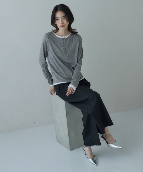 GALLEST(ギャレスト)の「バイカラーヘンリーネックレイヤーカットソー(Tシャツ/カットソー・レディース・チャコールグレー/グレー・38)」の12枚目の写真