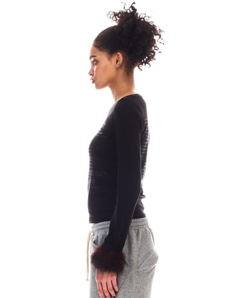 BEEDEN(ビーデン)の「POINT FUR PRINT LONG SLEEVE TEE(Tシャツ/カットソー・レディース・ブラック/パープル・FREE)」の11枚目の写真