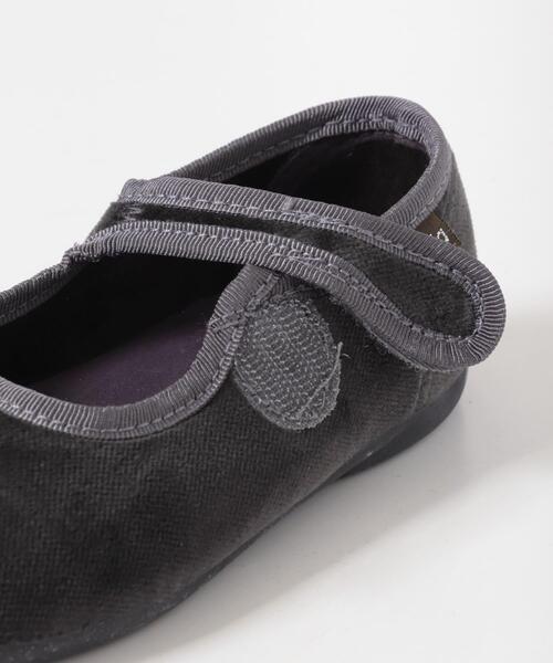 Cienta（シエンタ）の「Cienta　ベロアストラップシューズ(KIDS)（スニーカー・キッズ・ブラック/グレー・19/16/17/18/20）」の10枚目の写真