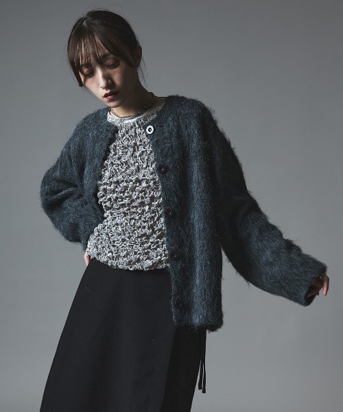 W:Huku（フーク）の「クラッシュ ベロア シャーリング トップス / Crash Velvet Shearling Tops（Tシャツ/カットソー・レディース・ブラック/ライトベージュ/ネイビー/ブラウン/ライトグレー・FREE）」の14枚目の写真