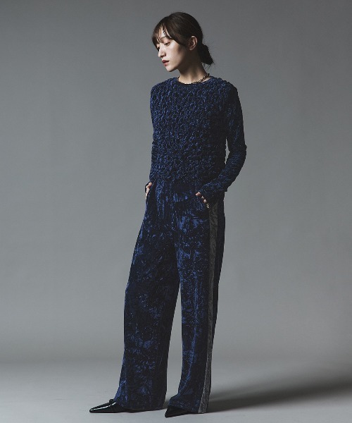 W:Huku（フーク）の「クラッシュ ベロア シャーリング トップス / Crash Velvet Shearling Tops（Tシャツ/カットソー・レディース・ブラック/ライトベージュ/ネイビー/ブラウン/ライトグレー・FREE）」の22枚目の写真