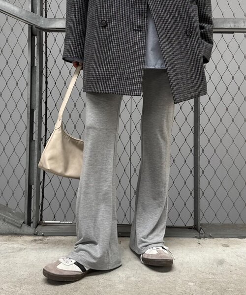 WILLOW(ウィロー)の「【willow】ストレッチフレアレギンスパンツ(その他パンツ・レディース・ブラック/グレー・ONE SIZE)」の15枚目の写真