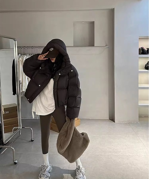 LAFFMO（ラフモ）の「フード付き中綿ショート丈ジャケット（ダウンジャケット/コート・レディース・ピンク/ダークブラウン/モカ/ブラック/オフホワイト・S/M/L/XL）」の17枚目の写真