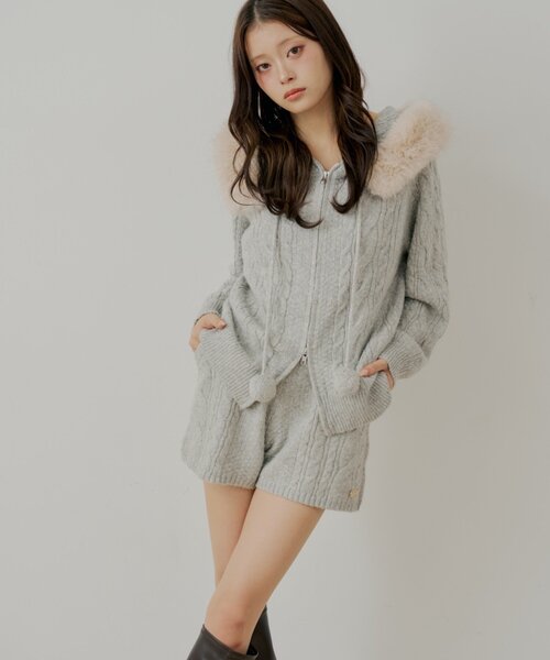 Chico（チコ）の「【セットアップ対応】ケーブルショートニットパンツ（その他パンツ・レディース・ブラウン/グレー/アイボリー/ベージュ・FREE）」の9枚目の写真