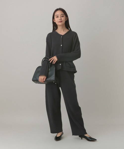 GLOBAL WORK(グローバルワーク)の「MATINEE LINE/モールニットパンツ/593190(その他パンツ・レディース・ダークブラウン/チャコールグレー/グレイッシュベージュ・LARGE/MEDIUM)」の4枚目の写真