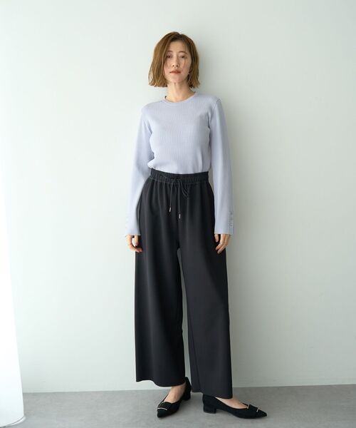 YECCA VECCA（イェッカヴェッカ）の「袖釦クルーネックリブニット（ニット/セーター・レディース・ベージュ/オレンジ/オフホワイト/ブラック/ライトブルー・FREE）」の16枚目の写真