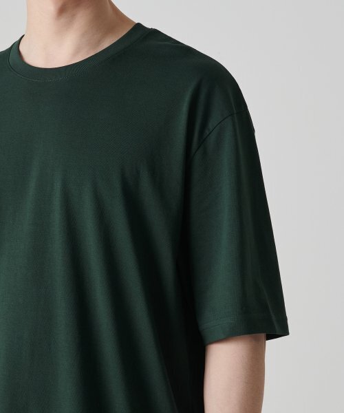 MUSINSA STANDARD（ムシンサスタンダード）の「[クールタンダード] リラックスフィットクルーネックTシャツ [ディープグリーン]（Tシャツ/カットソー・メンズ・その他・LARGE/X-LARGE/XX-LARGE/XXX-LARGE/SMALL/MEDIUM）」の5枚目の写真