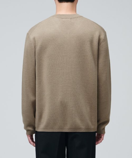 MUSINSA STANDARD（ムシンサスタンダード）の「MINIMAL V-NECK KNIT [BEIGE]（ニット/セーター・メンズ・その他・LARGE）」の4枚目の写真