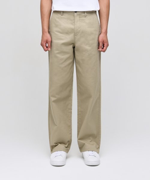 MUSINSA STANDARD(ムシンサスタンダード)の「ワイドチノパンツ【ベージュ】(その他パンツ・メンズ・その他・40/38/42/36/34/32/31/33/26/27/28/29/30)」の1枚目の写真
