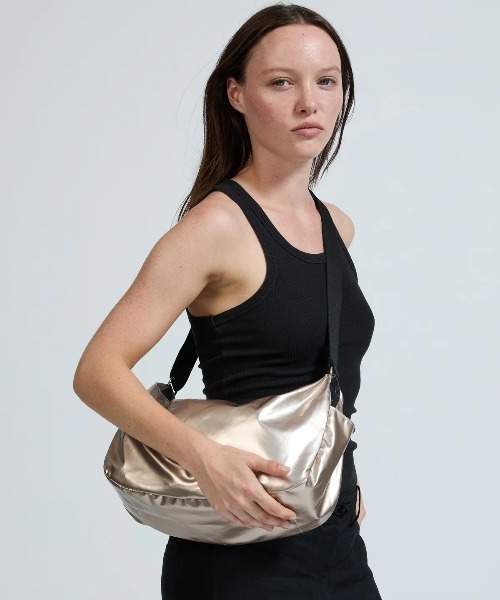 Jack Gomme（ジャックゴム）の「【JACK GOMME】メッセンジャー　ショルダーバッグ LIRIS（ショルダーバッグ・レディース・アイボリー/ブラック/シルバー/インディゴブルー/モカ/ワインレッド/オリーブ/ライトブルーグレー・FREE）」の9枚目の写真