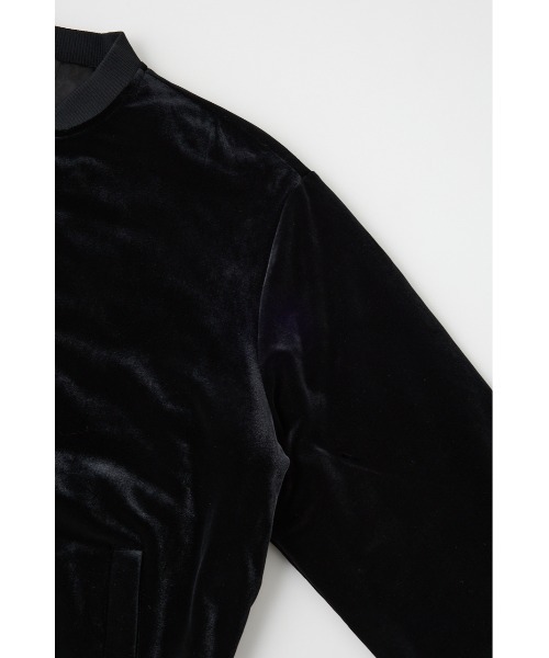 ARMANI EXCHANGE(アルマーニエクスチェンジ)の「ストレッチベルベット ブルゾンジャケット(ブルゾン・レディース・ブラック・SMALL)」の4枚目の写真