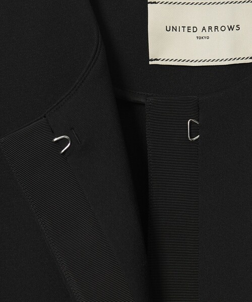 UNITED ARROWS(ユナイテッドアローズ)の「SPONGY Aライン ミドルコート(ノーカラーコート・レディース・ブラック/ネイビー・38/36)」の22枚目の写真