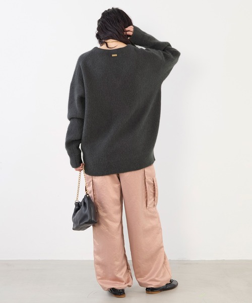 MICA&DEAL（マイカ＆ディール）の「ラクーンVネックニットプルオーバー（ニット/セーター・レディース・ライトグレー/ベージュ/チャコールグレー・FREE）」の9枚目の写真