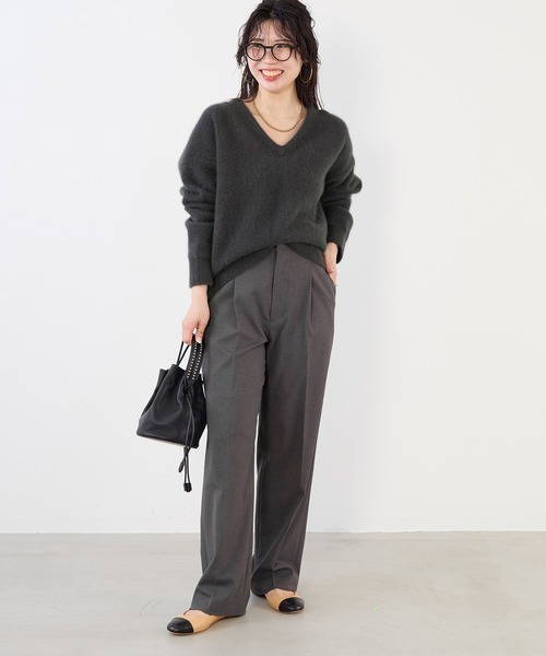 MICA&DEAL（マイカ＆ディール）の「ラクーンVネックニットプルオーバー（ニット/セーター・レディース・ライトグレー/ベージュ/チャコールグレー・FREE）」の13枚目の写真