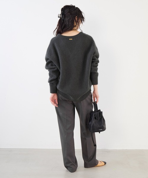 MICA&DEAL（マイカ＆ディール）の「ラクーンVネックニットプルオーバー（ニット/セーター・レディース・ライトグレー/ベージュ/チャコールグレー・FREE）」の17枚目の写真