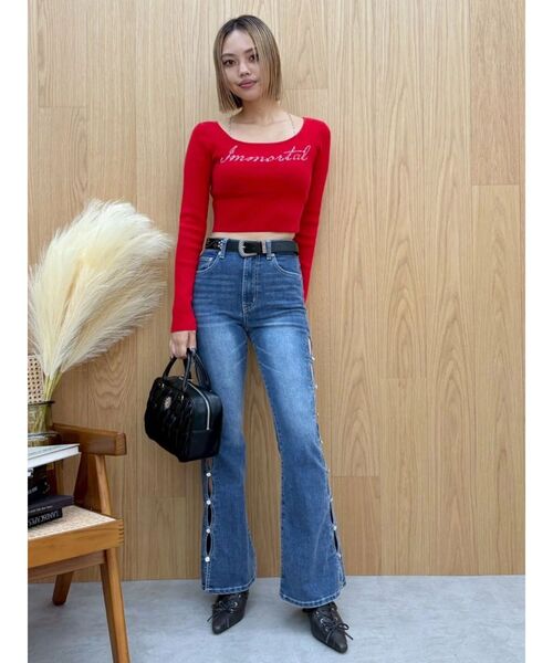 EVRIS（エヴリス）の「ラインストーンストラップロゴニットトップス（ニット/セーター・レディース・グレー/ブラック/レッド/ホワイト・FREE）」の17枚目の写真