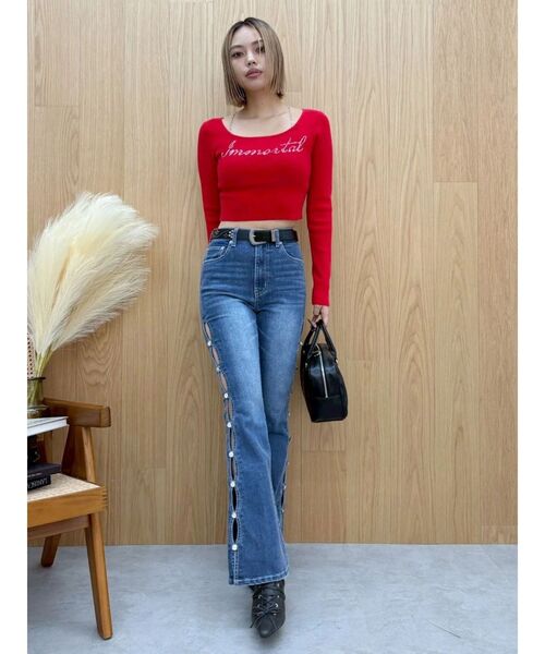 EVRIS（エヴリス）の「ラインストーンストラップロゴニットトップス（ニット/セーター・レディース・グレー/ブラック/レッド/ホワイト・FREE）」の19枚目の写真