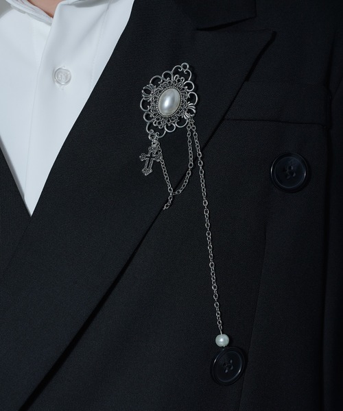 Ellno Loset（エルノロゼット）の「ビジューブローチ（ブローチ/コサージュ・メンズ・B/A・FREE）」の2枚目の写真