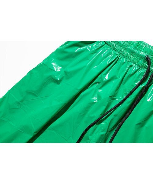 MASSNOUN(マスノウン)の「Cロゴ ワンタック サテン ワイド ショートパンツ MSHSP005-GN(その他パンツ・レディース・その他・MEDIUM/LARGE)」の4枚目の写真