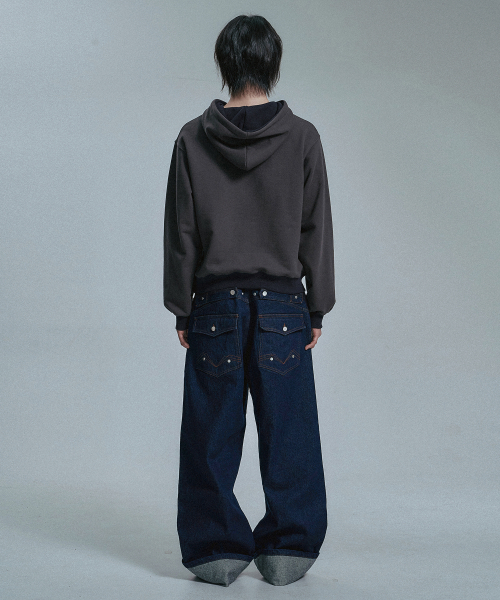 MOO（エムオーオー）の「シンチバック ロールアップ インディゴデニムパンツ - ネイビー（デニムパンツ・メンズ・ネイビー・MEDIUM/LARGE）」の5枚目の写真