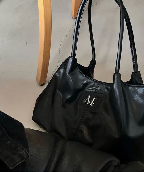 MUCENT(ムセント)の「エペ ミドル スティッチ レザー トートバッグ (男女共用)(トートバッグ・レディース・ブラック・FREE)」の10枚目の写真