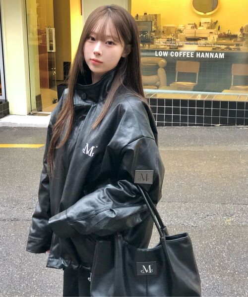 MUCENT(ムセント)の「エペ ミドル スティッチ レザー トートバッグ (男女共用)(トートバッグ・レディース・ブラック・FREE)」の11枚目の写真