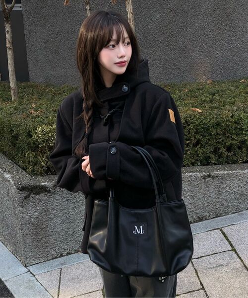 MUCENT(ムセント)の「エペ ミドル スティッチ レザー トートバッグ (男女共用)(トートバッグ・レディース・ブラック・FREE)」の13枚目の写真