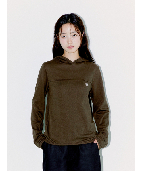 OAFISH(オアフィッシュ)の「CUTTING LOGO LABEL HOODIE, BROWN(パーカー・レディース・その他・FREE)」の2枚目の写真
